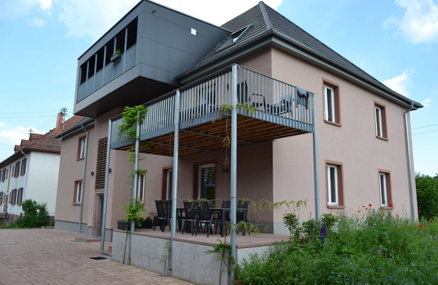 Apartamentos de cuatro estrellas en 180 m² incl. Coche eléctrico (Renault Zoe 40)