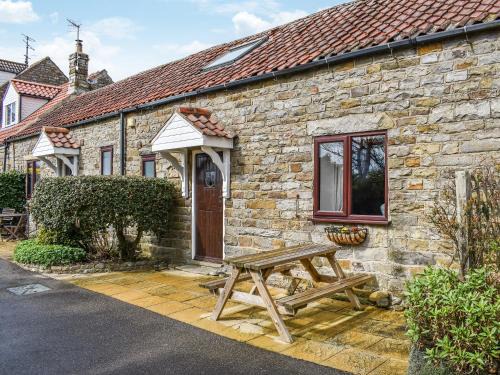 Bartlett's Barn- Uk38276