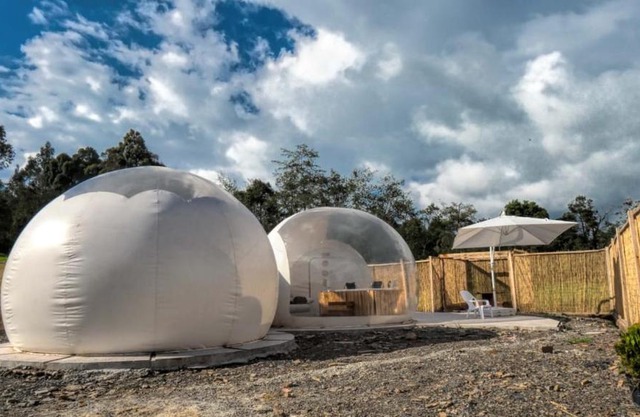 base lunar glamping