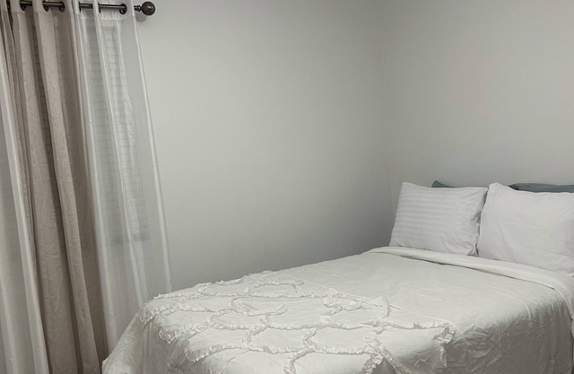 A little 5-Star Living at 401, Oshawa area