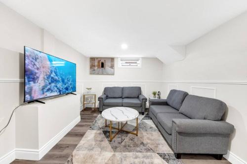 Basement Apartment in south Windsor