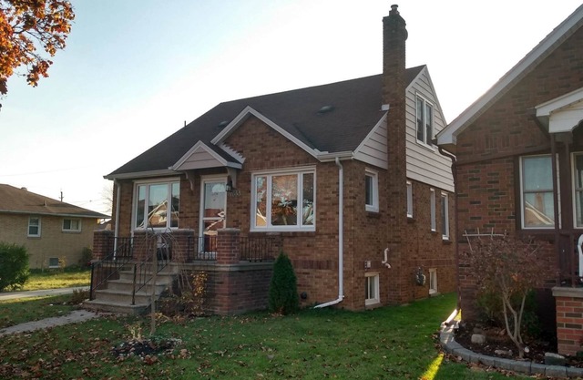 Basement Apartment With Private Laundry