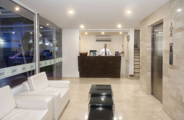 Basic Hotel Centenario by Hoteles MS