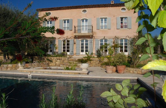 Bastide 5/6 rooms 230 m2, 2 to12 pers. Swimming pool. Near Grasse Valbonne