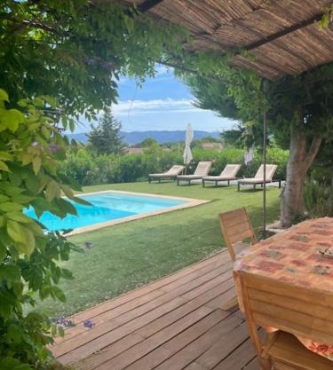 Bastide 5 stars in the heart of the vineyards