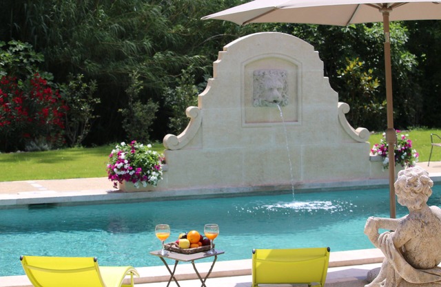 Bastide de ciprés para 2 con piscina en el corazón de la Provenza Alpilles-