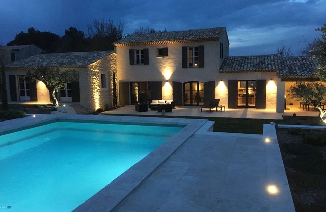 Hermosa Bastide provenzal 8-12 personas con piscina, a 2 pasos de Saint-Rémy-de-Pce