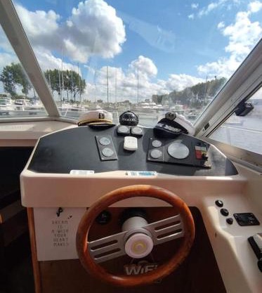 bateau au port