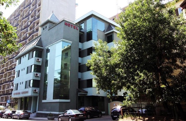 Batesta Hotel