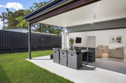 Bathers Pet Friendly 4 Mins Walk to Beach