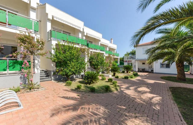 Batimat Apartments
