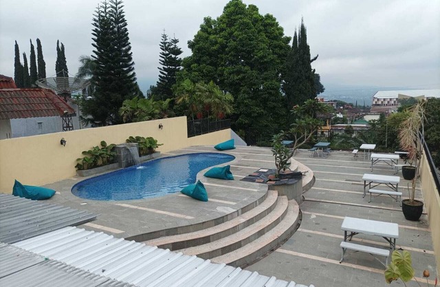 Batu Indah Pool Villa