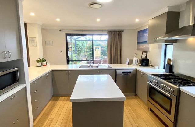 Baudins Bed & Breakfast - Adults Only