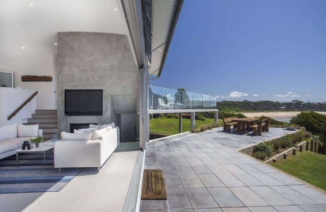 Bawley Point Beach Front - oceanfront luxury home