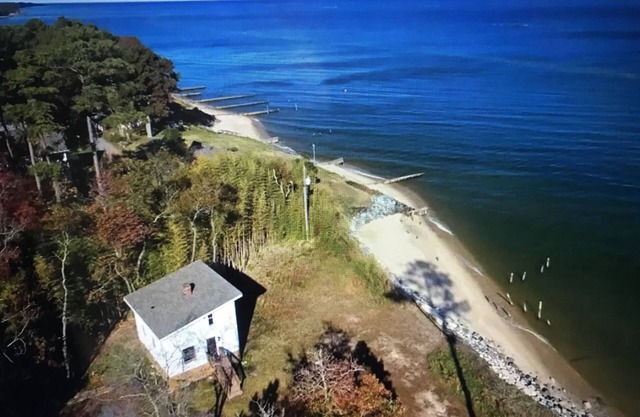 Bay Front Small Contemporary