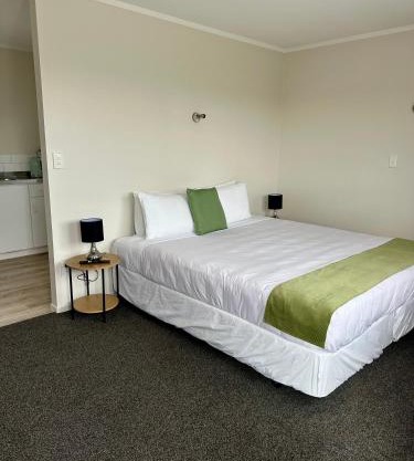 Bay Lodge Motel