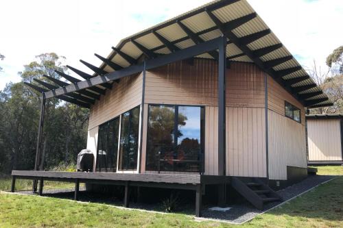 BAY OF FIRES ECO HUT off grid experience at Binalong Bay