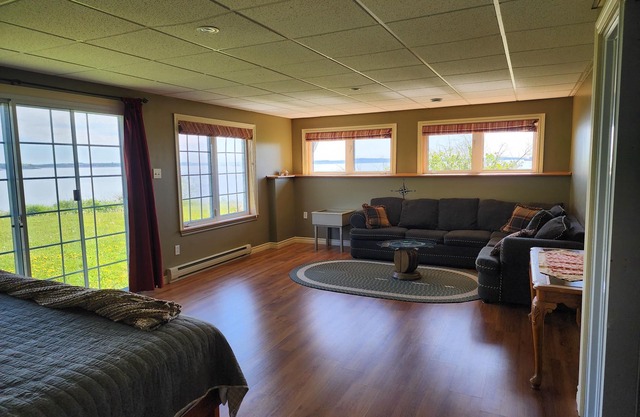 Bay of Fundy Breeze ~ Executive OceanFront Home