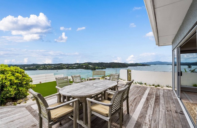 Bay of Islands 3 Bedroom Ocean View House