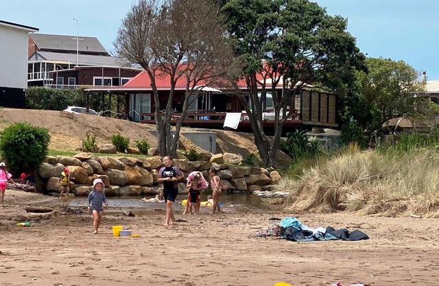 Bay of Islands Beachfront - Tapeka del Mar
