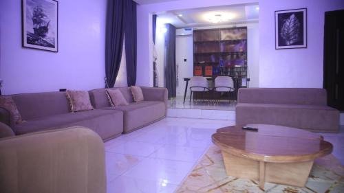 Bay Residence Cozy4BR Haven Awka