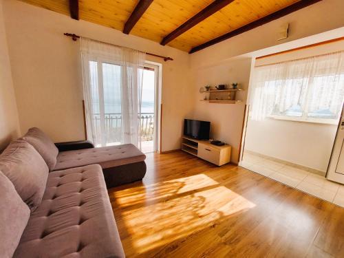 Bay Serenity apartments - Raslina