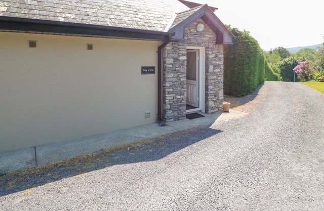 BAY VIEW APARTMENT, family friendly in Kenmare, County Kerry