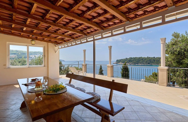 Bay View House