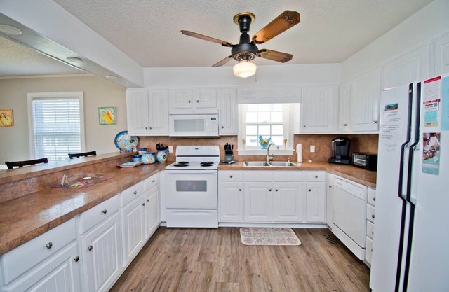 Bay Watcher, Soundfront House in Cedar Point, NC!