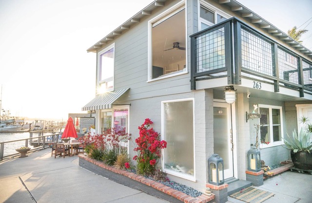 Frente al mar / frente a la playa Beach Cottage. Frente al mar para comer y cocinar.