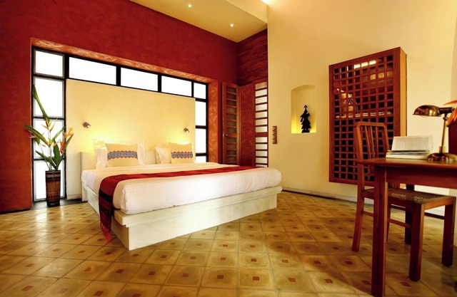 Baymaas Lake House Boutique luxury Villa