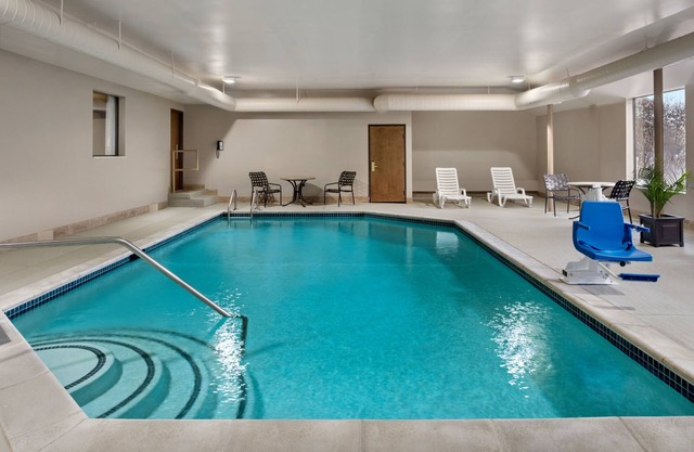 Baymont by Wyndham Belleville Airport Area
