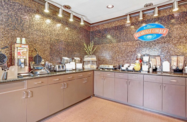 Baymont by Wyndham Dallas/ Love Field