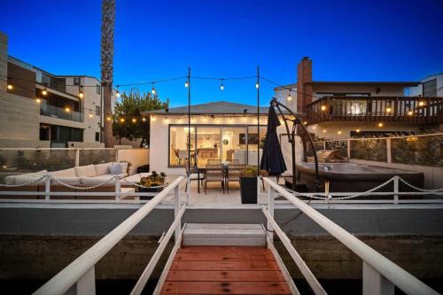 Bayside Getaway Waterfront