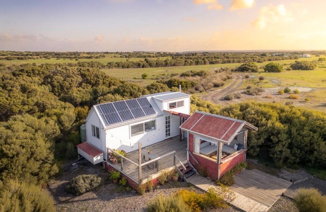 Bayside Glamping's Tiny House