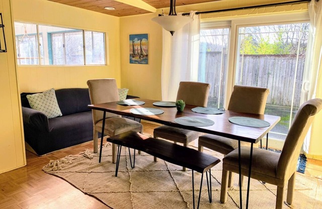 Bayside Retreat Family Friendly, Private.