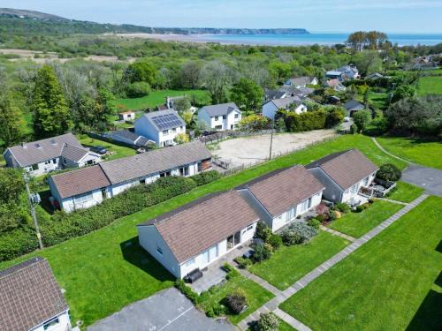 Bayview 72 - 2 Bedroom Chalet - Bayview Oxwich