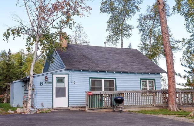Privado, todo el año, Lakeside Cabin en Vermilion * PET FRIENDLY *