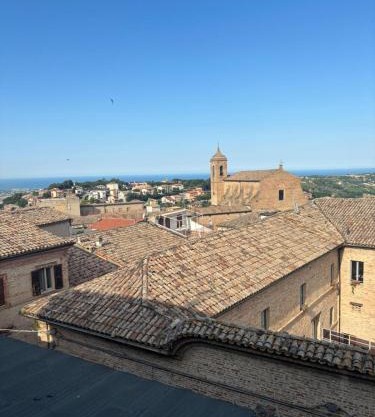 BB Da Primo la vista sul borgo Potenza Picena
