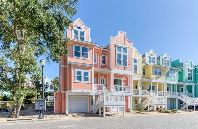 BB308A - Gorgeous Outer Banks Rental with Water Park & Minutes to the Beach!
