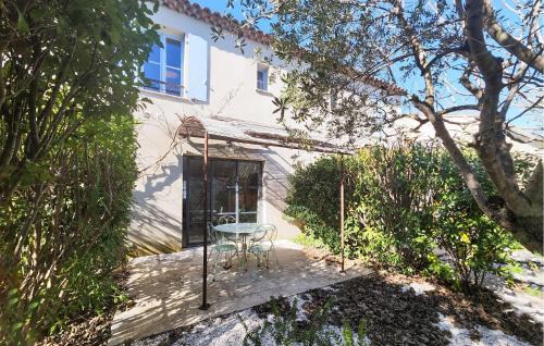 Beautiful Home In Saint-Laurent-De-La-Cabrerisse