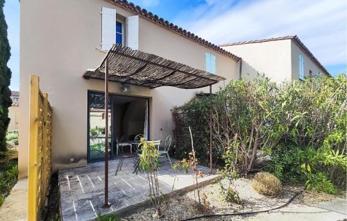 Beautiful Home In Saint-Laurent-De-La-Cabrerisse