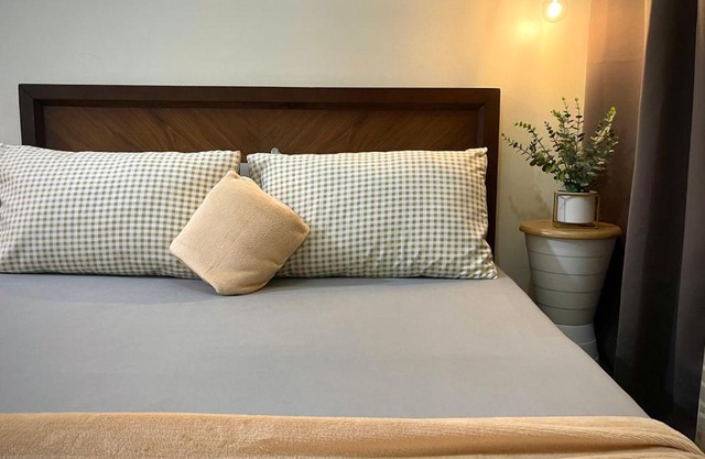 Bea’s Transient (Condo Studio Room for 2!)