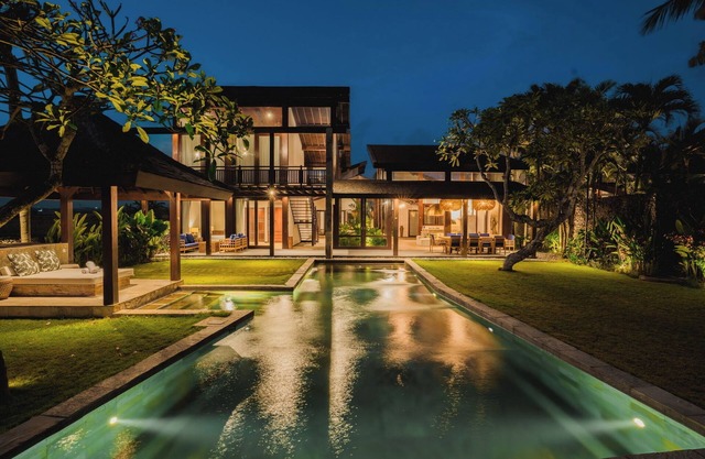 Beachside Luxury in Tabanan!