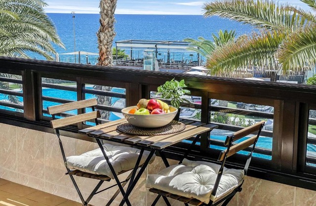 Beach Apartment with Stunning Ocean Views