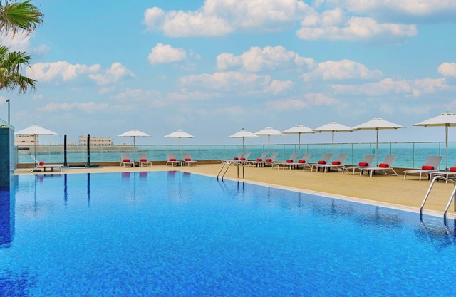 Beach Bay Hotel Mirfa