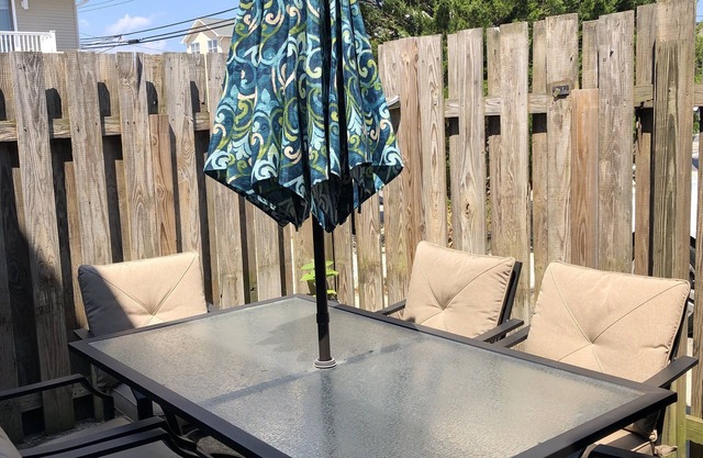Beach Block Townhouse-2 floors