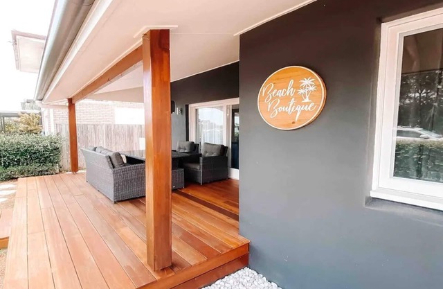 Beach Boutique, pet friendly, right on Maroochydore River