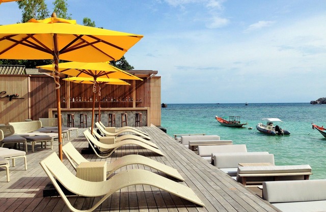 Beach Club by Haad Tien
