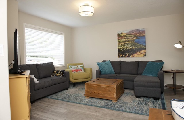 Downtown Urban Living - Steps from the Beach - Alquiler de vacaciones con licencia